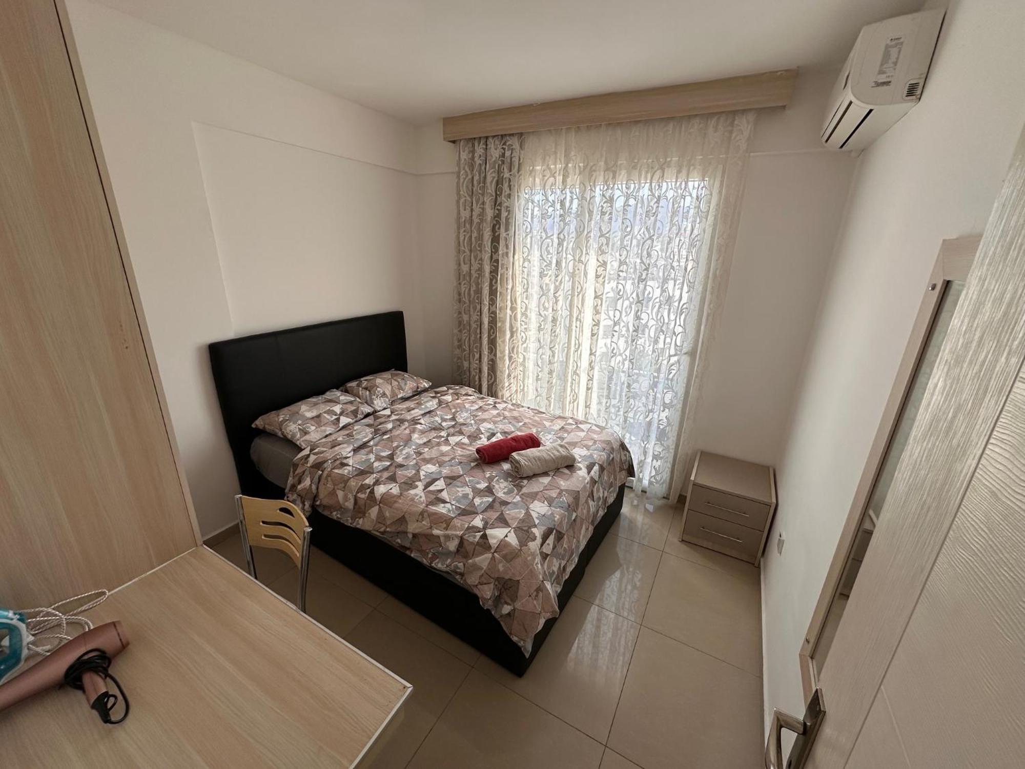 Daire Kyrenia Center, 2 Bedroom, 1 Living Room, Residential *