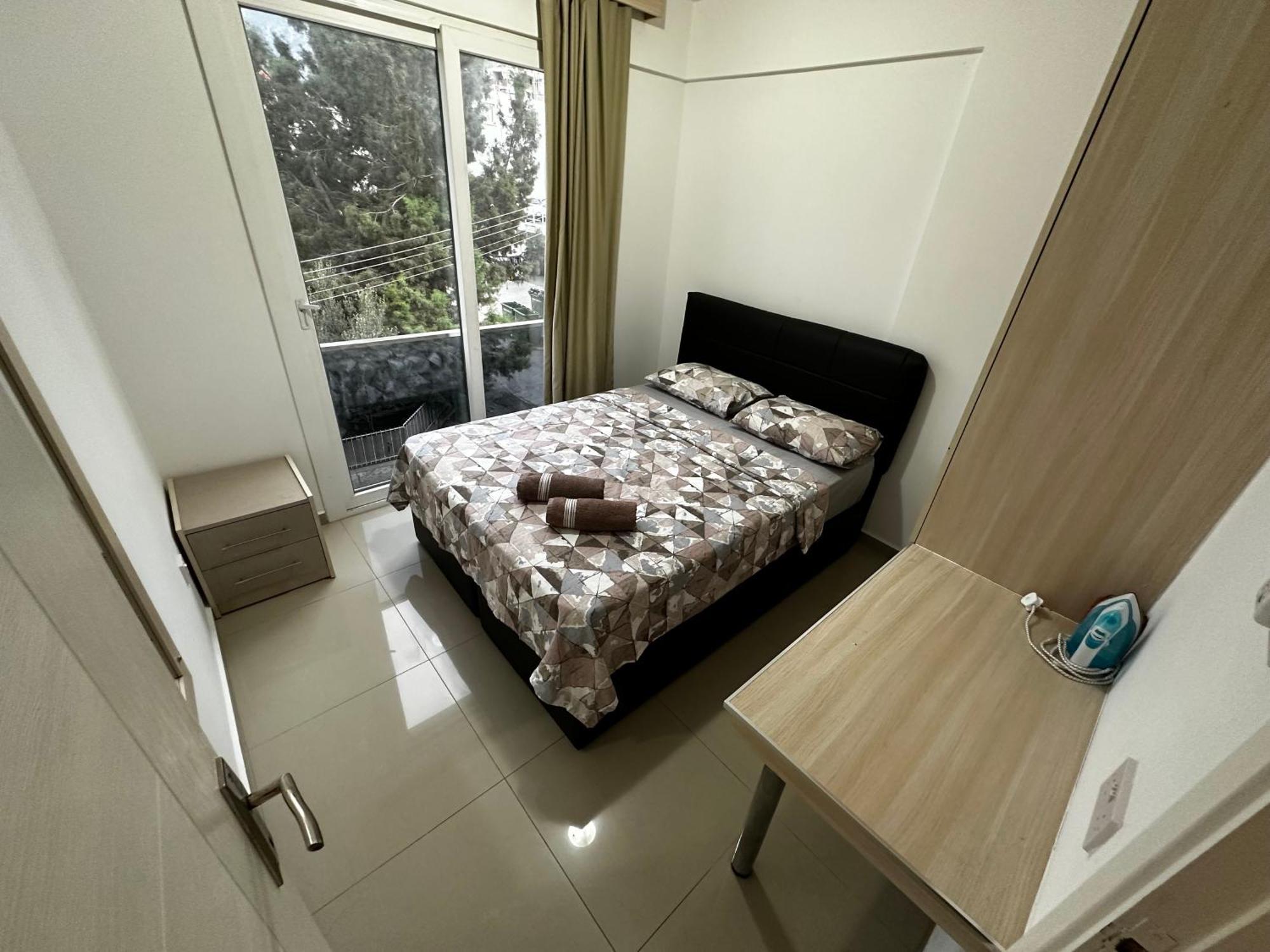 Kyrenia Center, 2 Bedroom, 1 Living Room, Residential Daire *