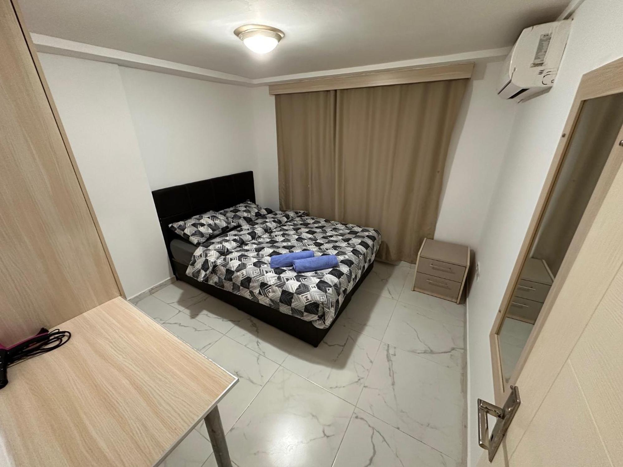 Daire Kyrenia Center, 2 Bedroom, 1 Living Room, Residential Girne