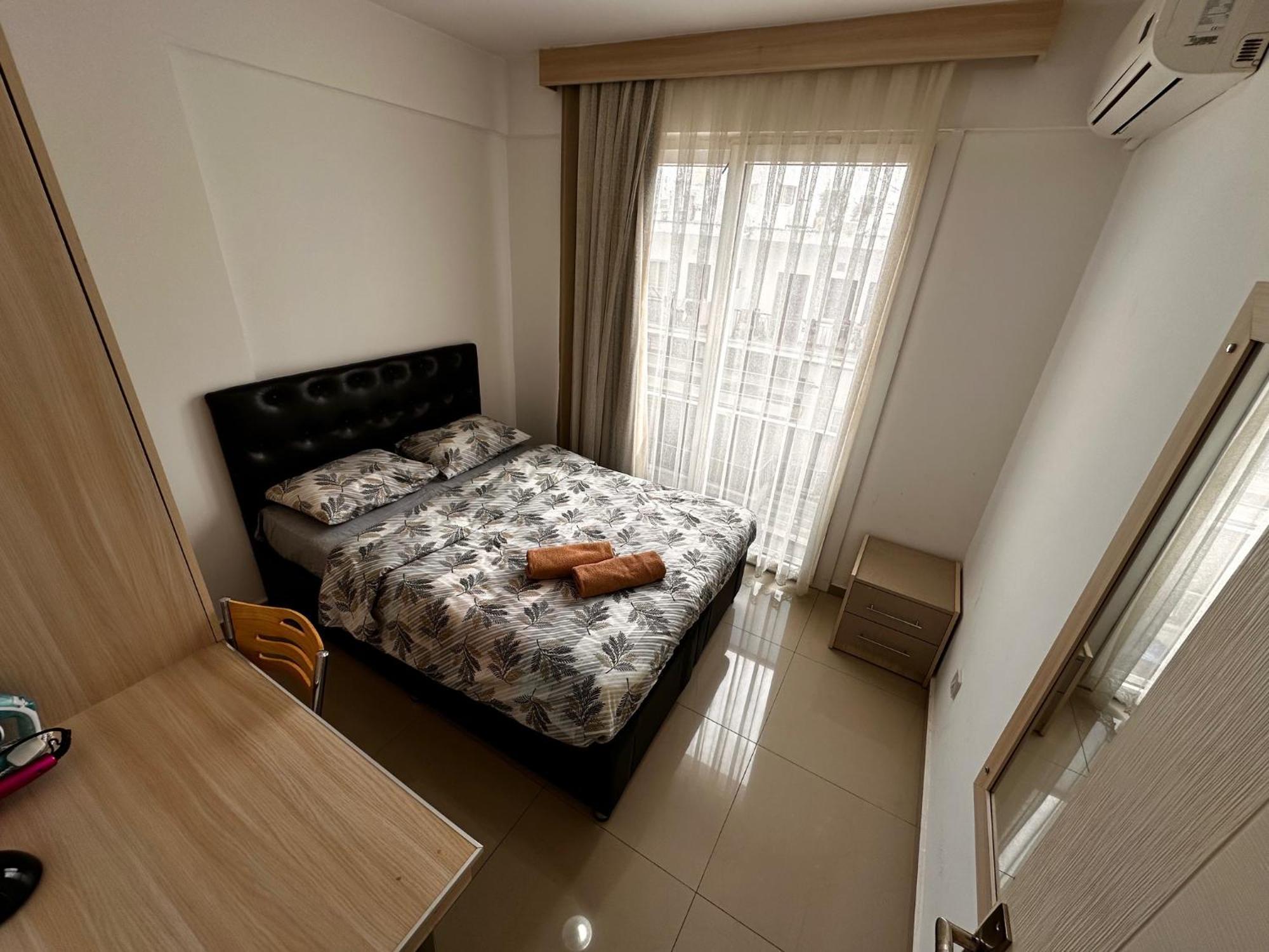 Kyrenia Center, 2 Bedroom, 1 Living Room, Residential Daire Girne